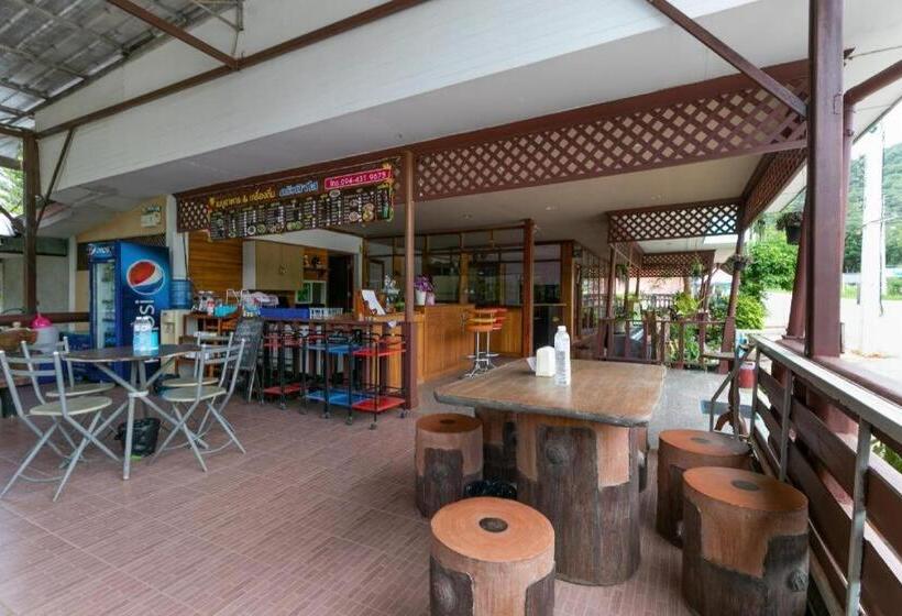 فندق Oyo 75317 Pintara Fahsai Resort