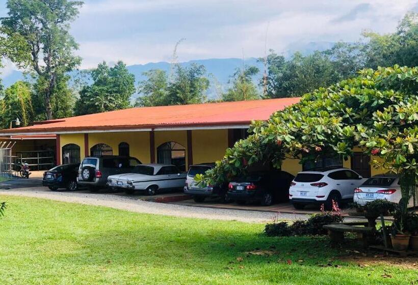 بنسيون Hospedaje Adrimaran