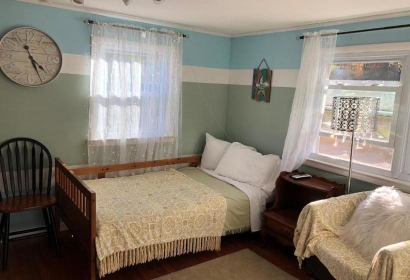 Rolling Hills Motel