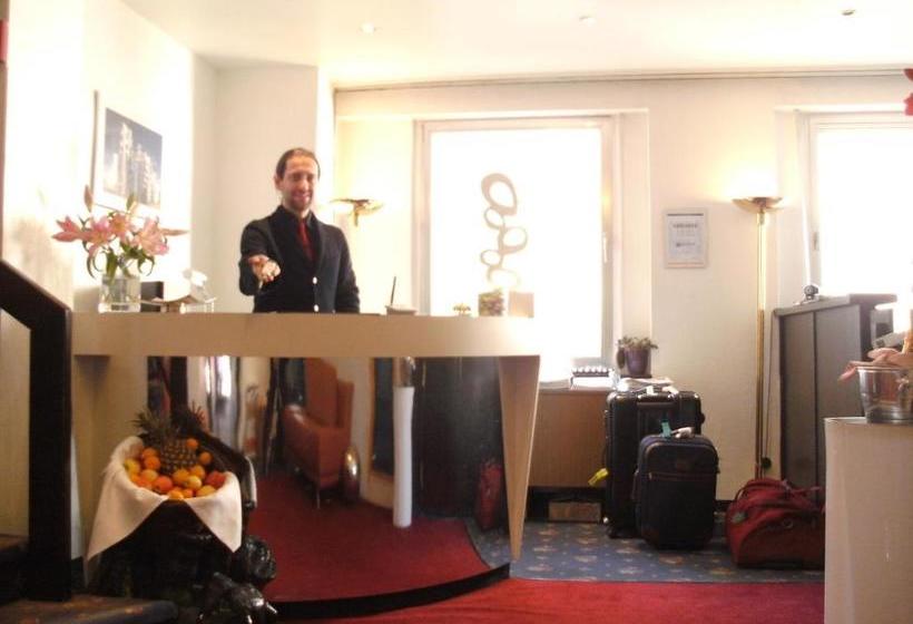 هتل Central  Duesseldorf