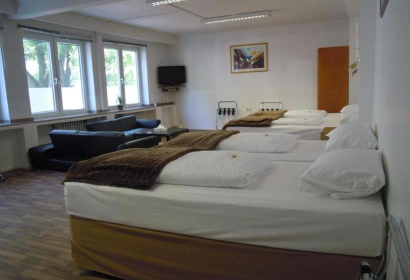 هتل Central  Duesseldorf