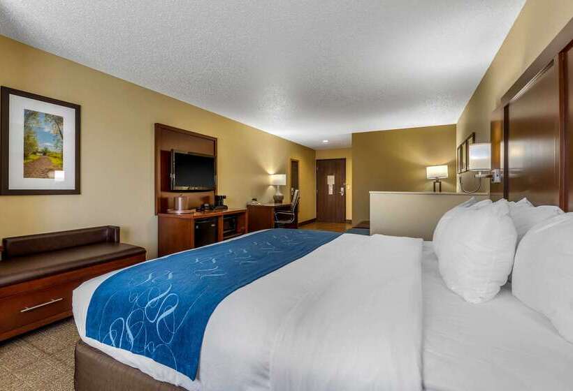 فندق Comfort Suites