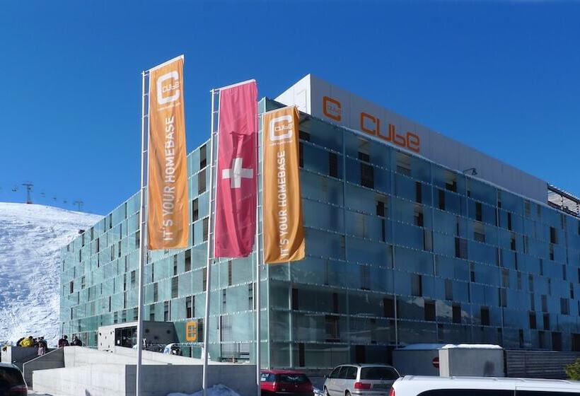 ホテル Cube Savognin