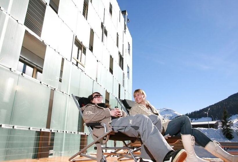 ホテル Cube Savognin