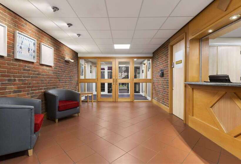 ホテル Days Inn Maidstone