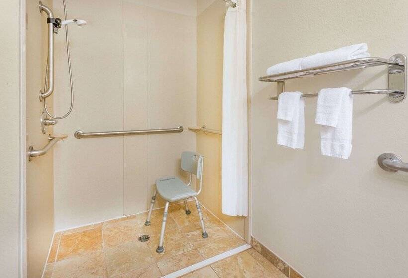 هتل Days Inn By Wyndham Semmes Mobile