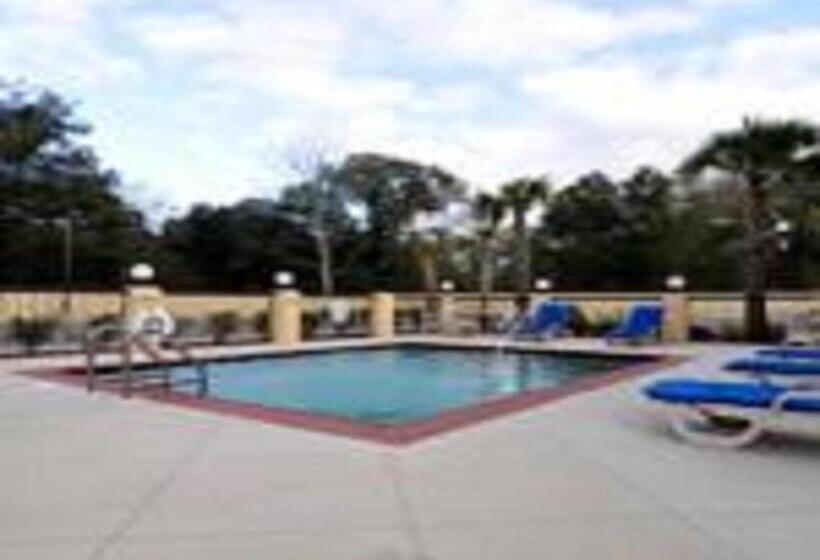 هتل Days Inn By Wyndham Semmes Mobile