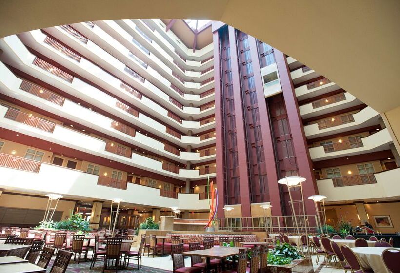 هتل Embassy Suites By Hilton Charlotte Concord Golf Resort & Spa