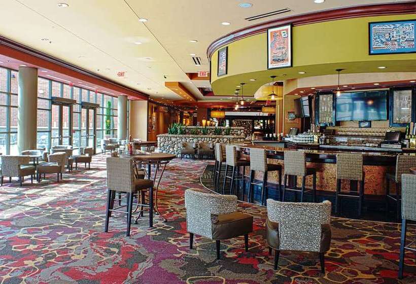 هتل Embassy Suites By Hilton Charlotte Concord Golf Resort & Spa