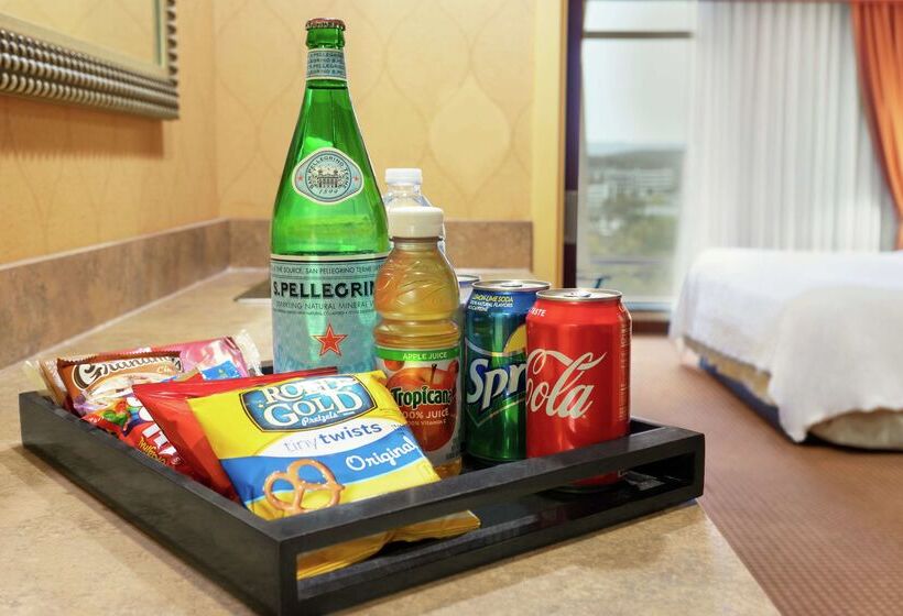 هتل Embassy Suites By Hilton Huntsville