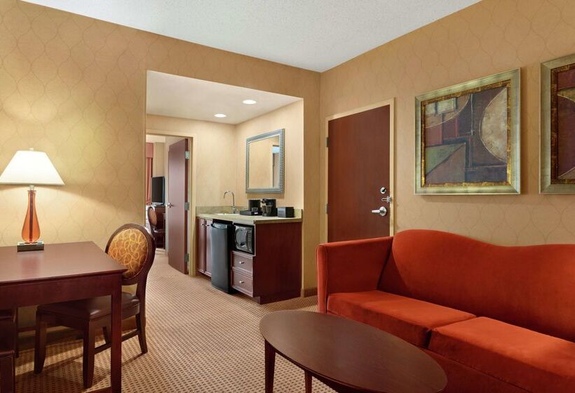 هتل Embassy Suites By Hilton Huntsville