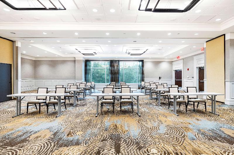בית מלון כפרי Embassy Suites By Hilton Tampa Downtown Convention Center
