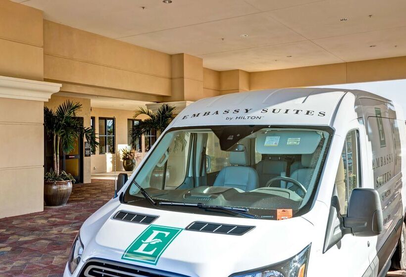فندق Embassy Suites By Hilton Fort Myers Estero