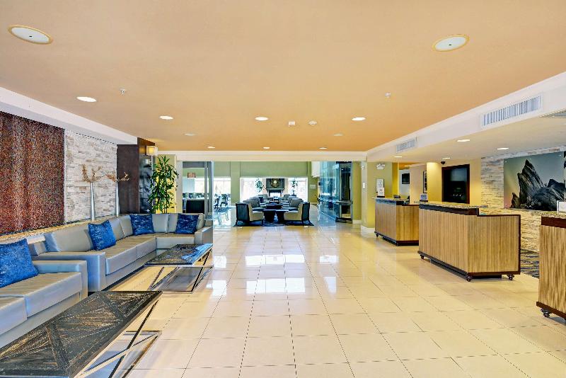 ホテル Embassy Suites By Hilton Valencia