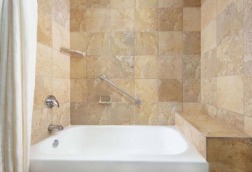 هتل Hilton Columbia Center