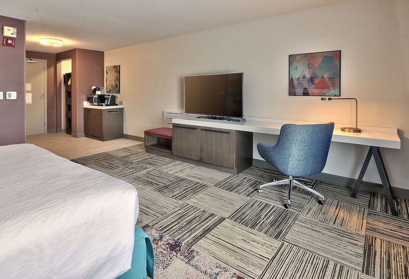 هتل Hilton Garden Inn Albuquerque / Journal Center