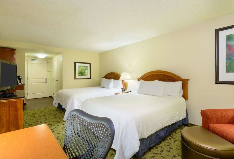 هتل Hilton Garden Inn Gainesville