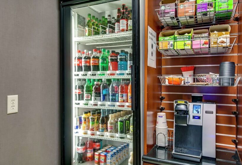 هتل Hilton Garden Inn Louisville/northeast