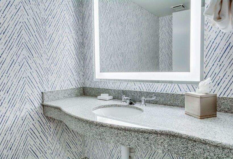 هتل Hilton Garden Inn Louisville/northeast