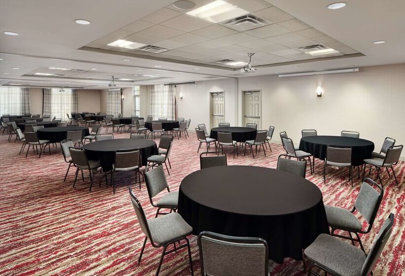 هتل Hilton Garden Inn Schaumburg