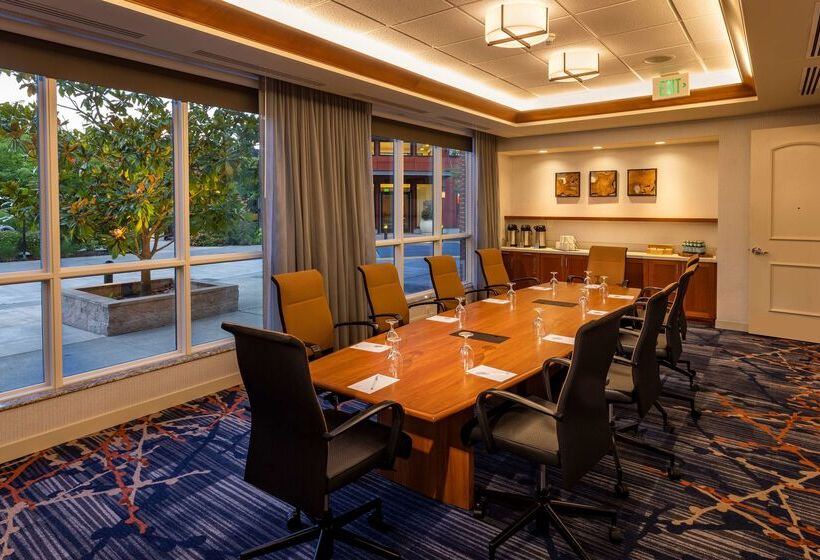 בית מלון כפרי Hilton Garden Inn Seattle  Issaquah