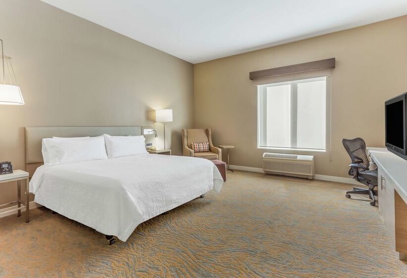 Отель Hilton Garden Inn St Charles