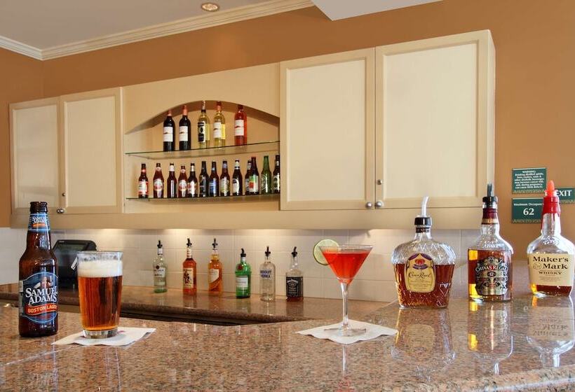 Отель Hilton Garden Inn St Charles