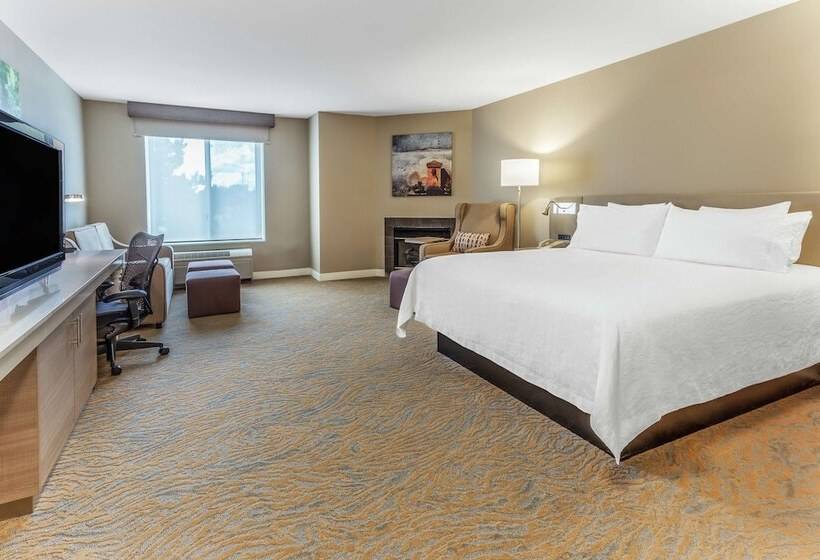 Отель Hilton Garden Inn St Charles
