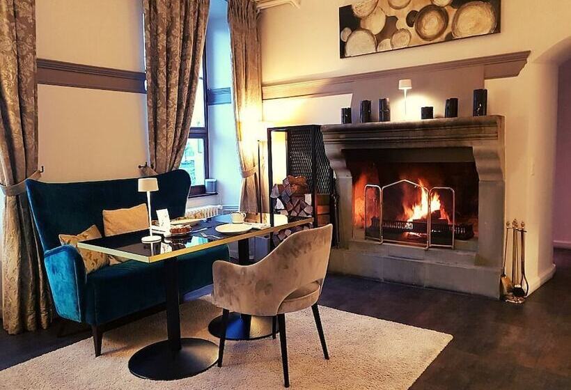 호텔 Hostellerie Le Petit Manoir