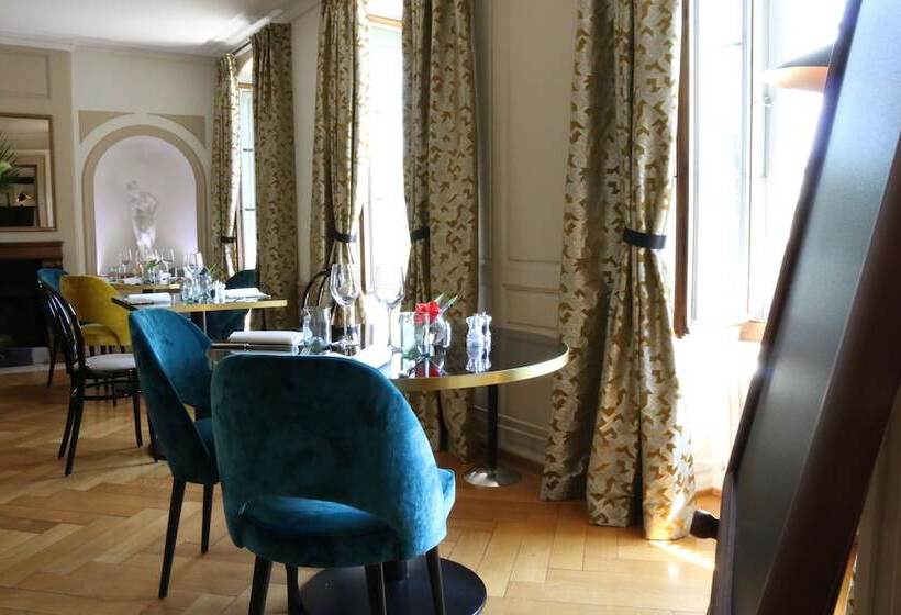 فندق Hostellerie Le Petit Manoir