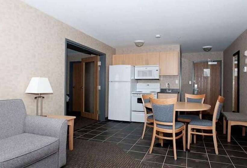 فندق Paradise Inn And Suites