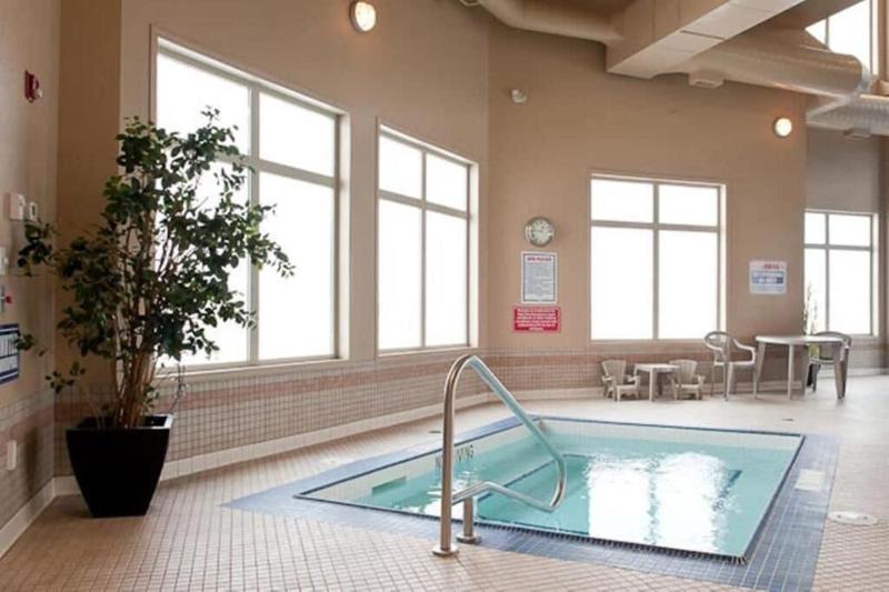 فندق Paradise Inn And Suites