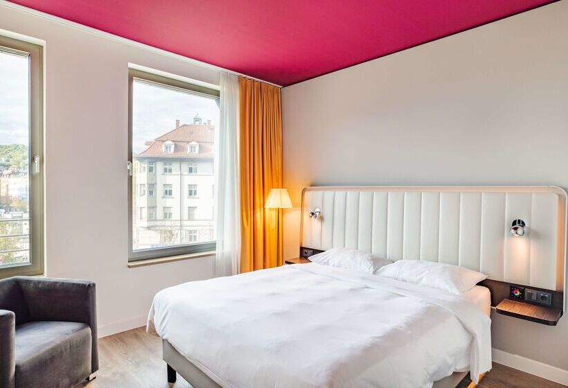 هتل Park Inn By Radisson Stuttgart