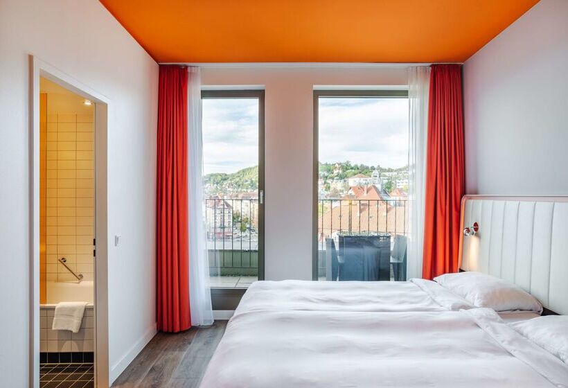 هتل Park Inn By Radisson Stuttgart
