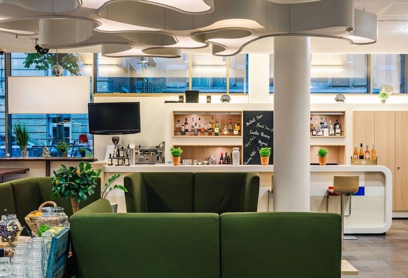 هتل Park Inn By Radisson Stuttgart