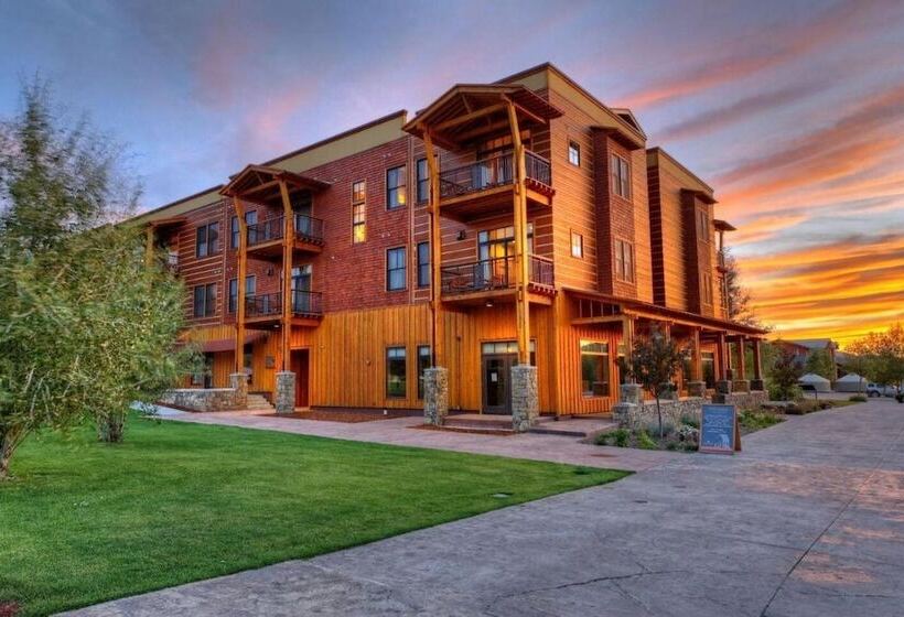 호텔 The Lodge At Bronze Buffalo Ranch