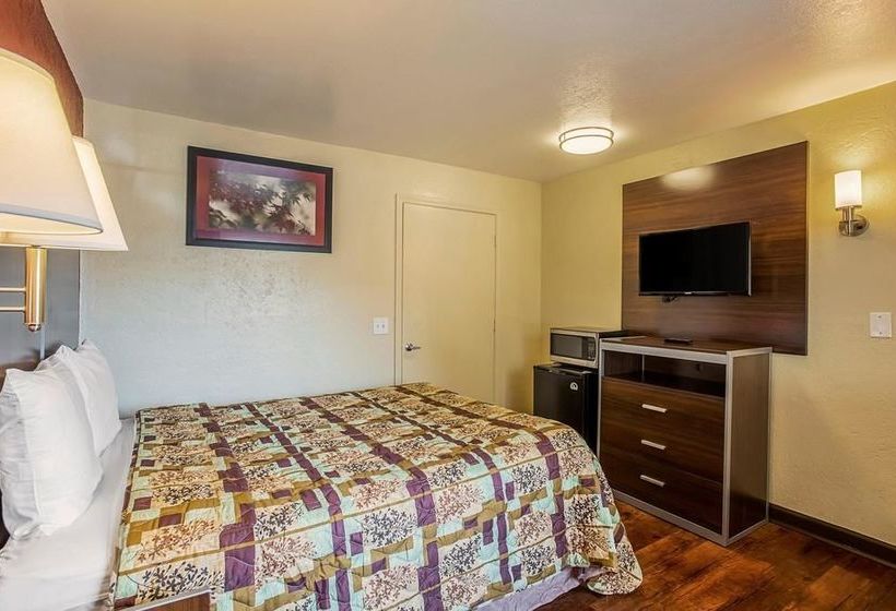 מוטל Rodeway Inn Nashville Airport South