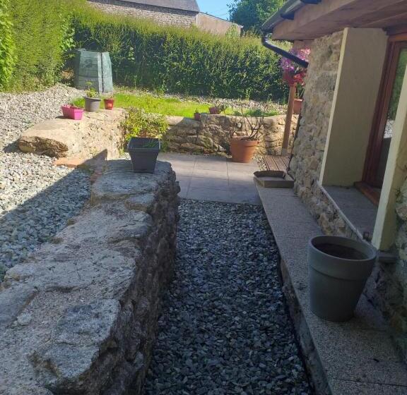 민박 La Petite Maison Du Sabot