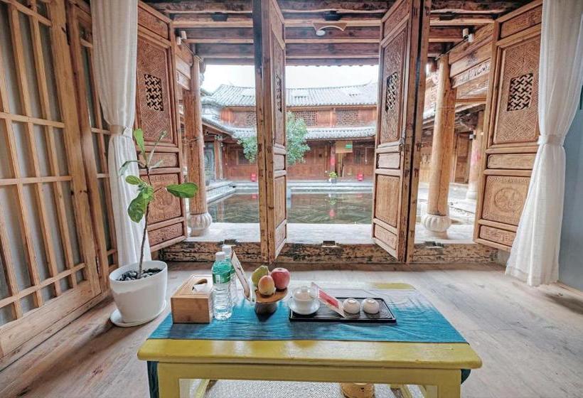 Hotelli 大理甲科第文化民宿