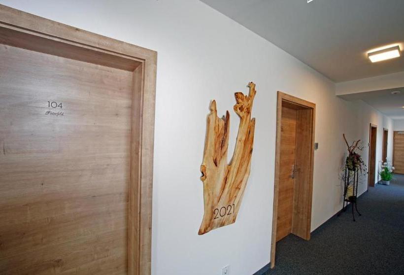 ホテル Gasthof Berger