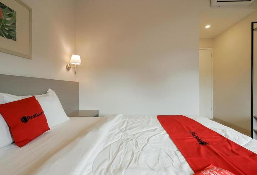 فندق Reddoorz Syariah Plus @ Bsd City