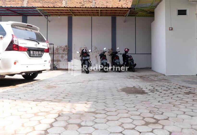 هتل Wisma Narada 2 Lampung Mitra Reddoorz