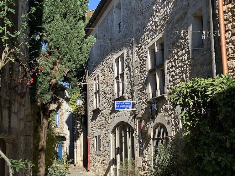 Le Castélas
