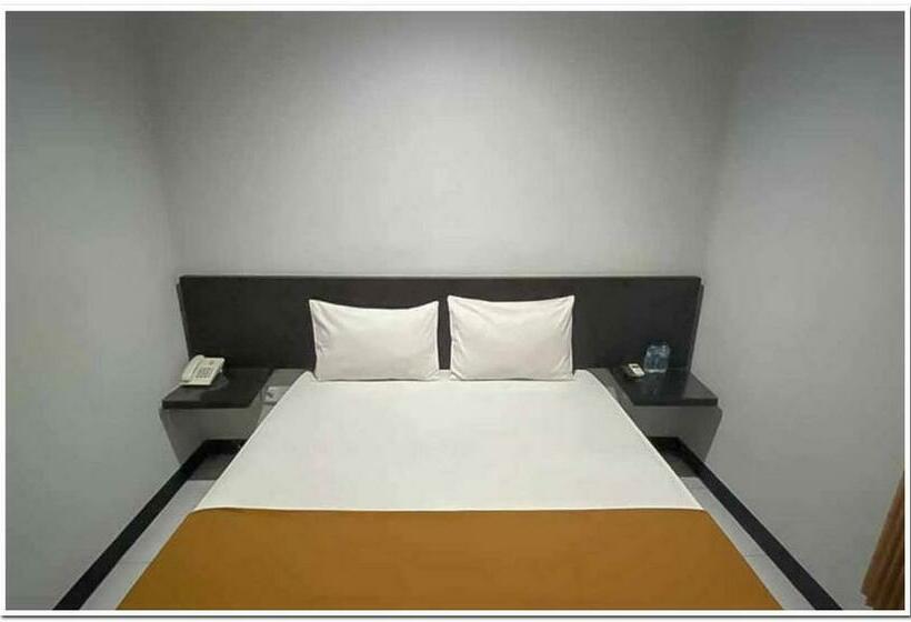 پانسیون Losmen Family Syariah Bypass Juanda Mitra Reddoorz