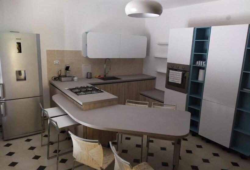 بنسيون Sa Stiddiosa Guesthouse