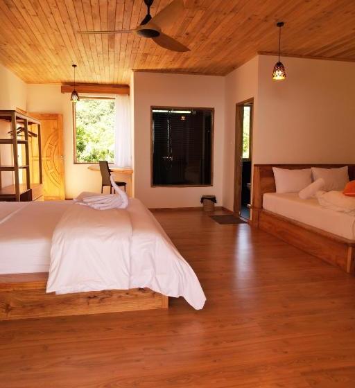 אתר נופש Akasha Beach Club