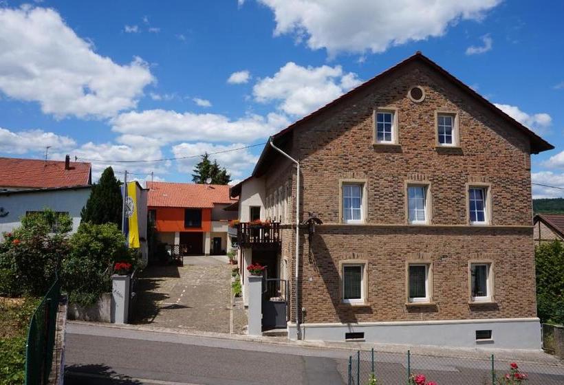 ユースホステル Gästehaus Zum Goldberg