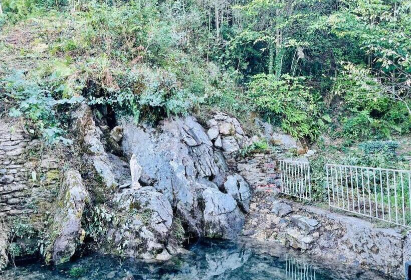 مبيت وإفطار Les Contes