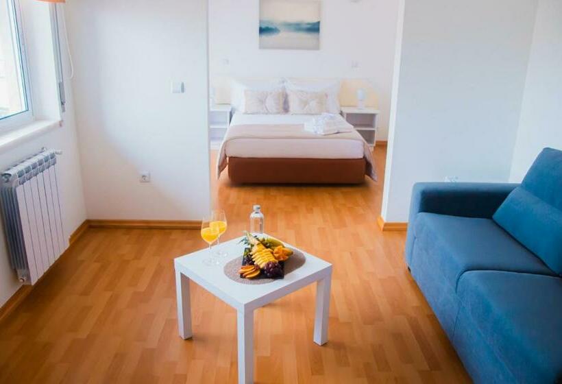 צימר Pedrogao Guesthouse
