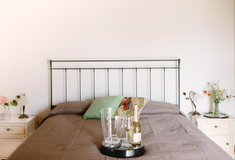 ホテル Agriturismo I Millepini